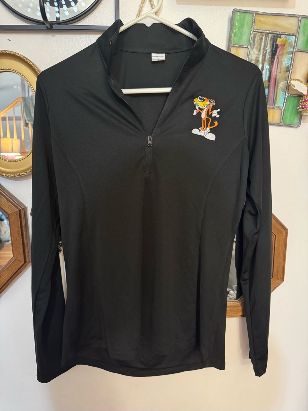 NWOT Black Women's Quarter-Zip Top with CHESTER CHEETO Embroidery